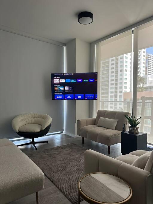Appartamento Tranquil Rooftop Escape Studio Apt Miami